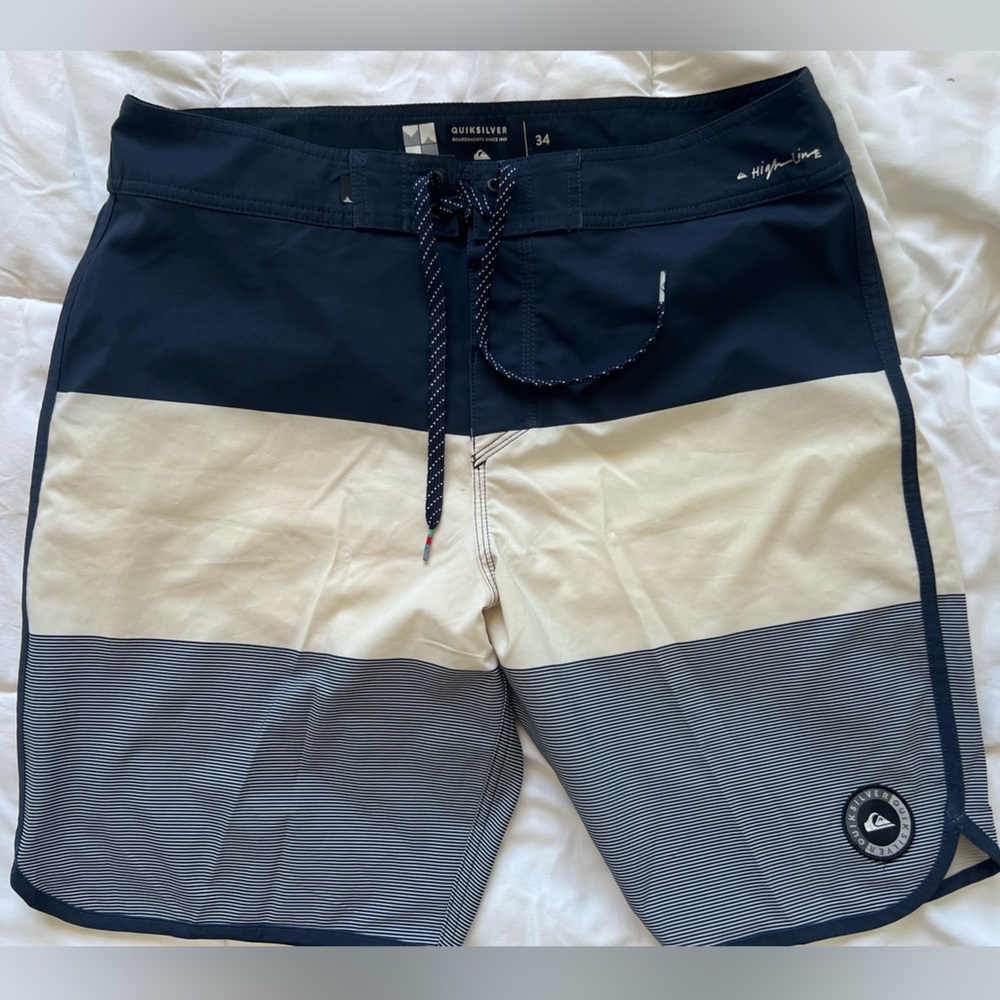 Quiksilver Men’s Boardshorts Size 34